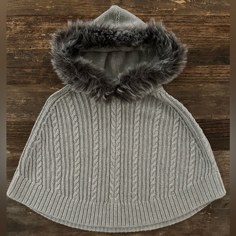 BabyGap Cable Knit Poncho Grey Fur Lined Hood 100% Cotton Sz 18-24 Months Fall